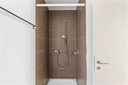 Experience happiness at first glance - Photo 3