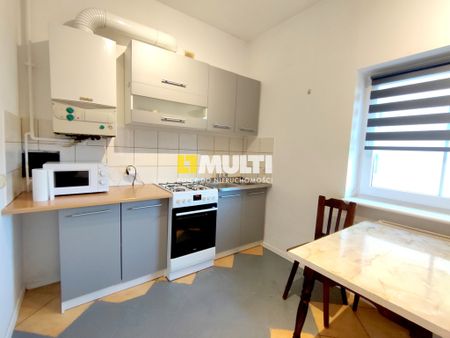 Przestronna kawalerka, osobna kuchnia - Zdjęcie 3