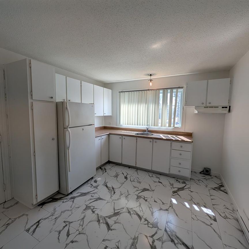 (Hull) Magnifique Appartement De Deux Chambres - Photo 1