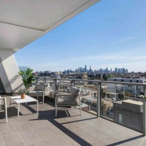 Outstanding Views & Excellent Location - 6 MONTH LEASE - Photo 2