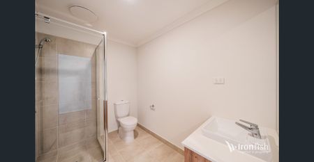 Stylish Low-Maintenance Living in a Sought-After Wollert Location - Photo 3