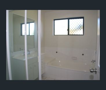 102 Riverbend Drive, Douglas, Qld 4814 - Photo 3