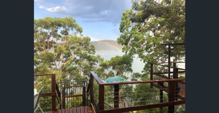 Waterfront home on Dangar Island- Under Contract - Photo 4