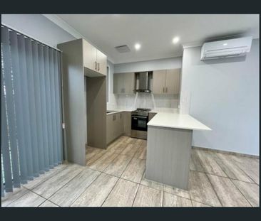 Modern Two-Bedroom Granny Flat – Convenient & Stylish Living - Photo 2
