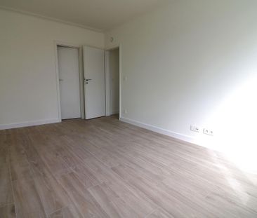 Appartement - à louer - Photo 2