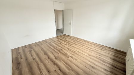 Lichtdurchflutete Wohnung Nähe Gartenschwimmbad - Photo 2