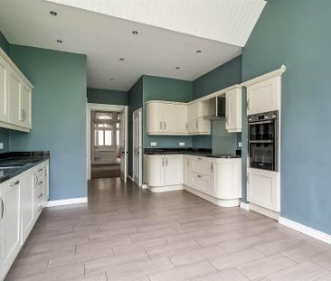 Flat 1 Lismachan House, 378 Belmont Road, Belfast, BT4 2NG - Photo 5