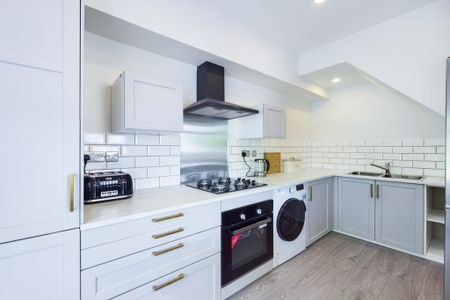 1 bedroom flat to rent - Photo 4