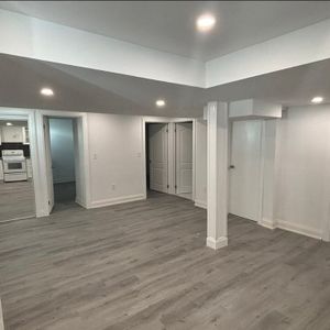 For Lease - 603 Mcbean Avenue, Newmarket, Ontario - Photo 2