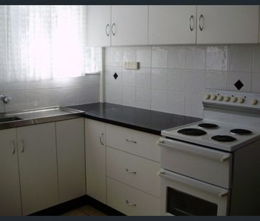 2/139 Bedford Road, Andergrove, Qld 4740 - Photo 6