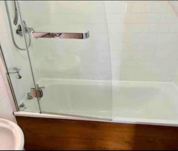 3 Bed Flat, Milnpark Gardens, G41 - Photo 1