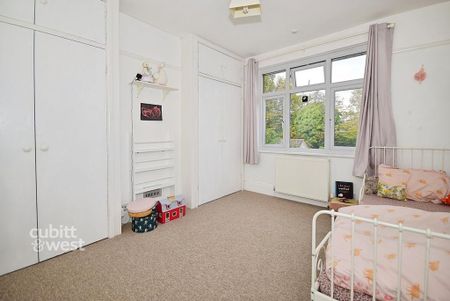 3 bedroom end of terrace house to rent - Photo 5