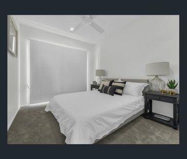 Convenient location and near new Townhouse! - Photo 4