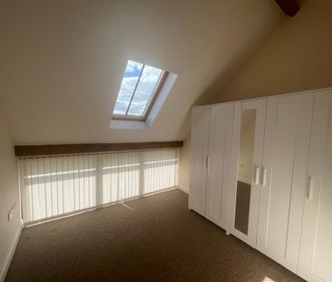4 bedroom detached house to rent - Photo 3