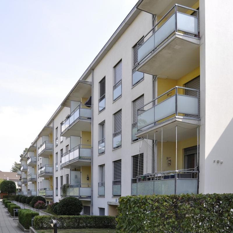 "Grosszügige 2.5-Zimmer-Wohnung in Zürich" - Photo 1
