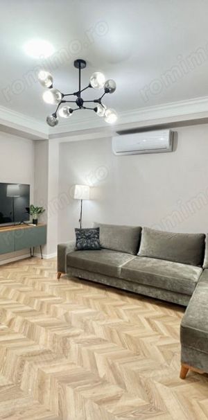 2 camere, situat in zona Titan - Photo 1