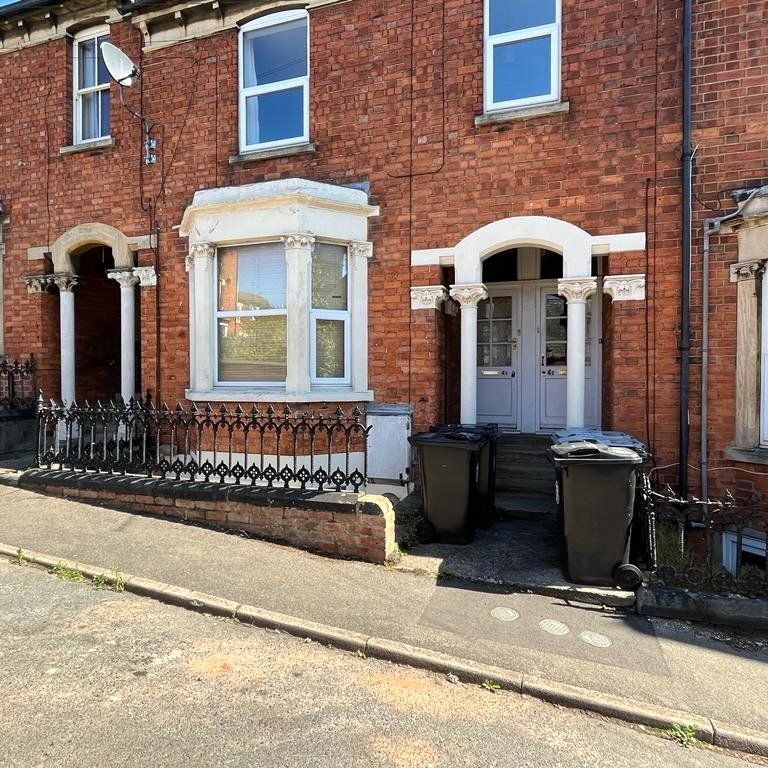 Gladstone Terrace, Grantham, Lincolnshire, NG31 - Photo 1