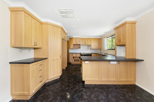 Stunning Three Bedroom Family Home with Pool, Solar and Large Gardens in a Prime Location! - Photo 1