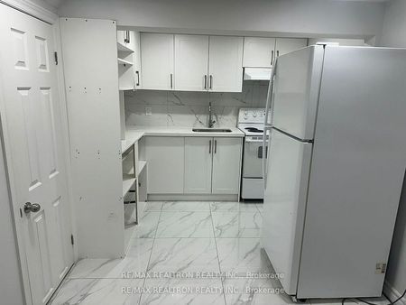 For Lease - 25 Rossander Court Unit# Bsmt, Toronto, Ontario - Photo 5