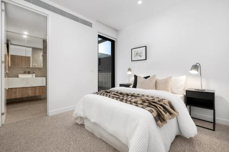 1/16 Carpenter St, Brighton VIC 3186 - House For Rent | Domain - Photo 4