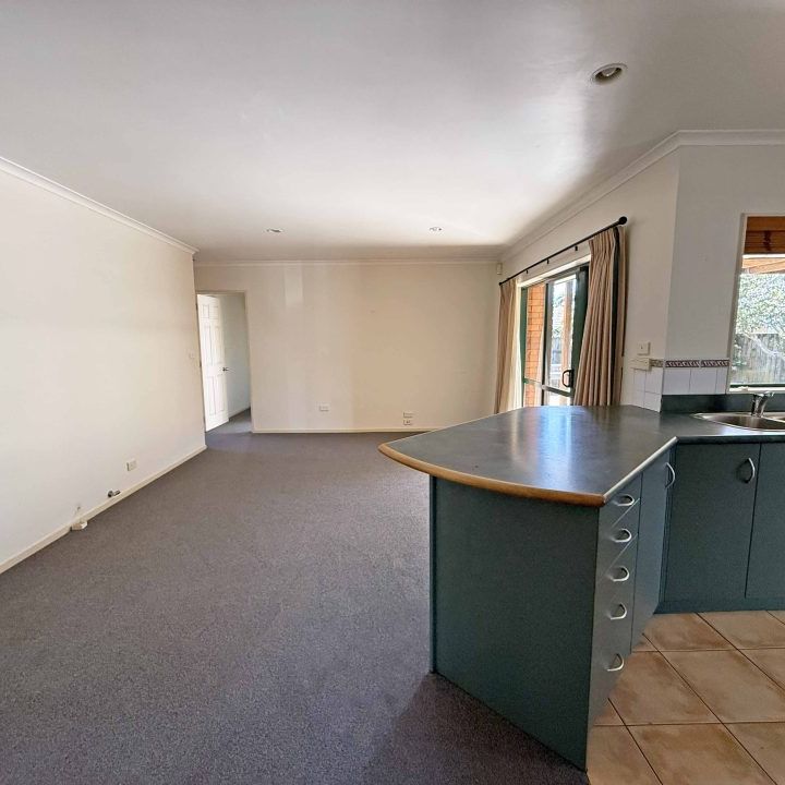 85 Sandwich Rd, 3204, St Andrews - Photo 1