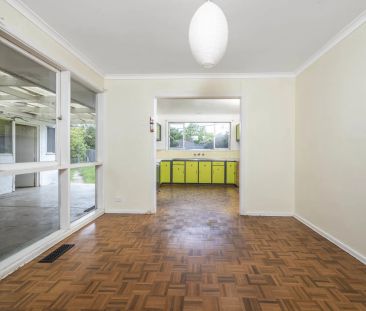 Three Bedroom Home, Close to Schools - Photo 2