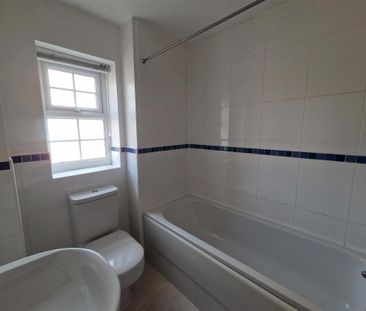 2 bedroom semi-detached house to rent - Photo 5