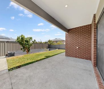 The Ideal Blend of Style, Space and Location - Photo 6