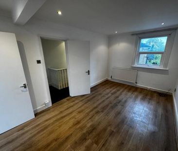 Montagu Road, London - Photo 1