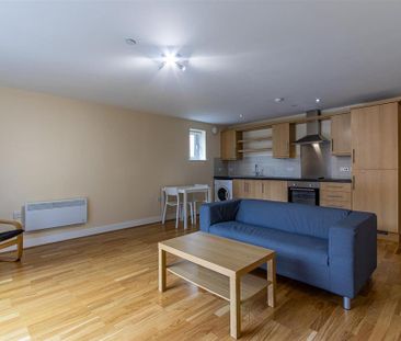 1 bedroom flat to rent - Photo 3