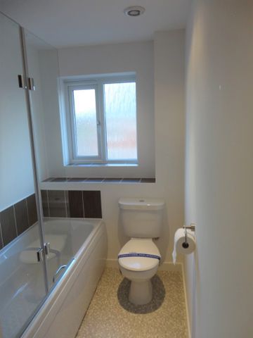 Recently Refurbished Two Bedroom Apartment To Let in Heysham, Lancashire - Photo 4