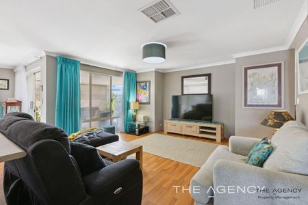 Spacious Family Home with Theatre, Study & Alfresco Living - Photo 4