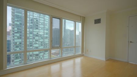 For Lease - 210 Victoria Street Unit# 3008, Toronto, Ontario - Photo 3