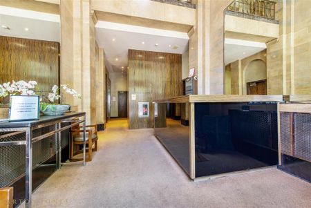 3 bedroom flat to rent - Photo 2