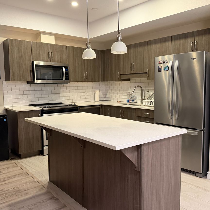 For Lease - 333 Gosling Gardens Unit# 102, Guelph, Ontario - Photo 2