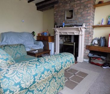 2 bedroom terraced house to rent - Photo 4