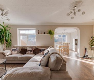 3 bedroom semi-detached house to rent - Photo 2