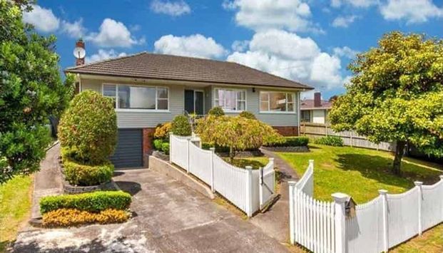 PERFECT 3 BEDROOM FAMILY HOME - Photo 1