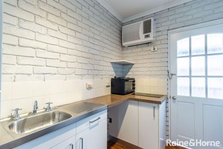 The Jetty Lakehouse - Exclusive & Private Living for over 55's ALL OUTGOINGS INCLUDED - CALL TO INSPECT - Photo 4