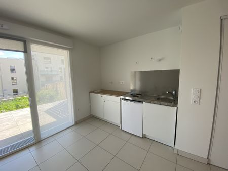 secteur tremonteix Clermont-Ferrand studio neuf avec terras - Photo 2