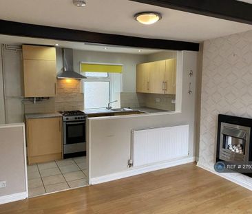 2 bedroom terraced house to rent - Photo 4