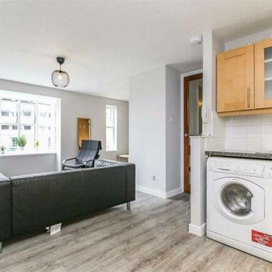 2 bedroom apartment to rent - Photo 1