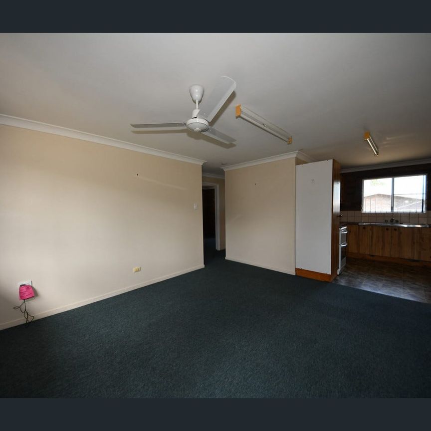 2 Bedroom Unit in a Quiet, Convenient Location - Photo 1