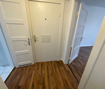 2 Zimmer-Wohnung mit Tageslichtbad mit Dusche und geräumiger Küche - Photo 3