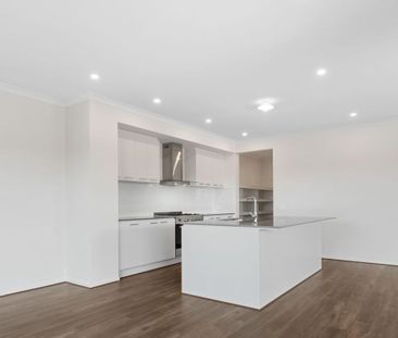 Beautiful Double Storey Home - Photo 6