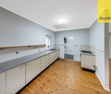 WARM AND COZY HOME OFFERED! READY TO MOVE IN! - Photo 4