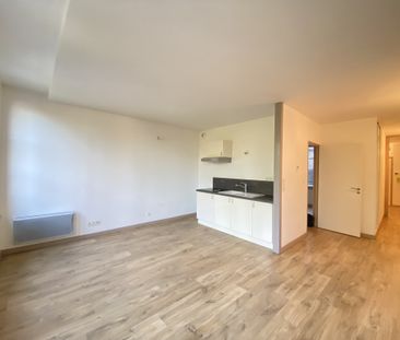 Location Appartement 2 pièces 47m² TROYES 10000 - Photo 2