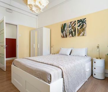 Avenida de Sidónio Pais, Lisbon, Lisbon 1050-215 - Photo 6