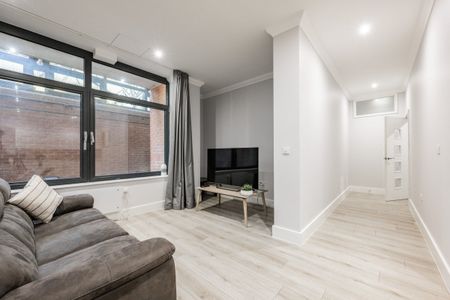 Surrey Street - Photo 4