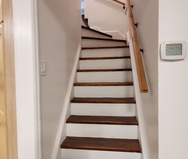 For Lease - 12 Armstrong Street, Brampton, Ontario - Photo 2